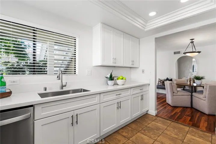 39 Tarocco, Irvine, California 92618
