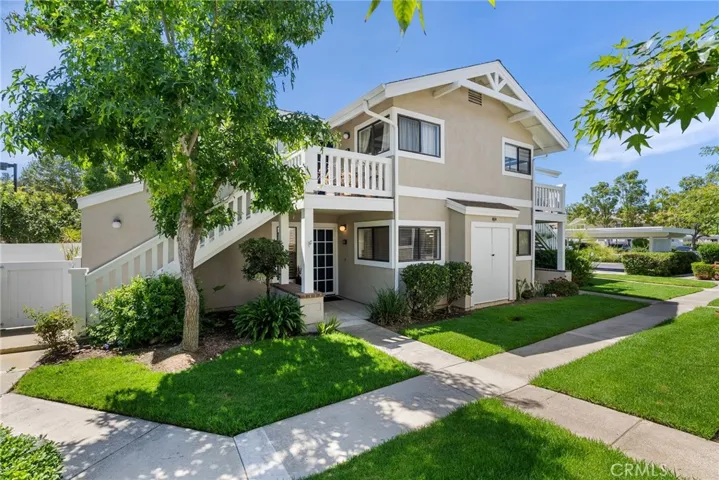 39 Tarocco, Irvine, California 92618