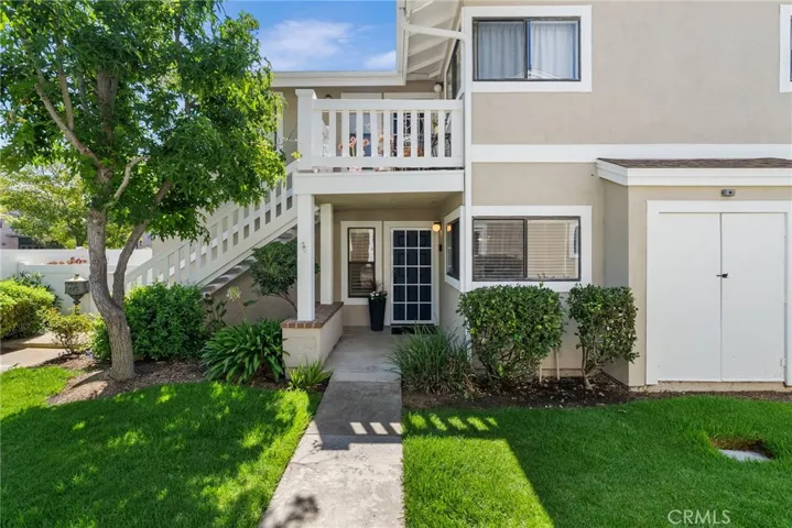 39 Tarocco, Irvine, California 92618