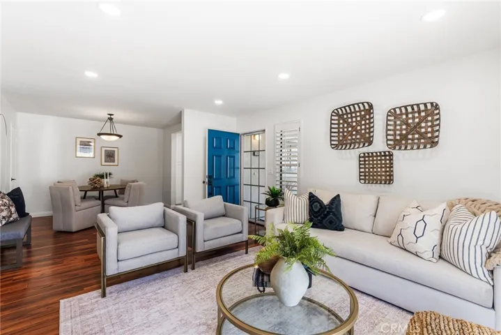 39 Tarocco, Irvine, California 92618