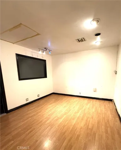 12459 Mclennan, Granada Hills, California 91344