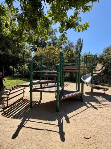 256 Ocho Rios, Oak Park, California 91377