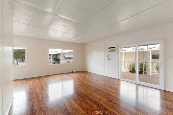 221 N El Camino Real 11, Oceanside, California 92058