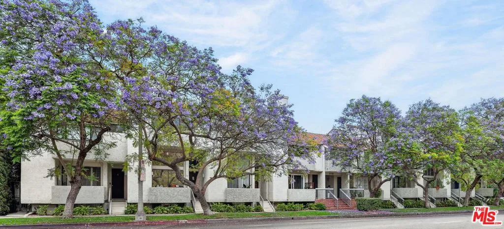8611 Burton Way 4, Los Angeles, California 90048