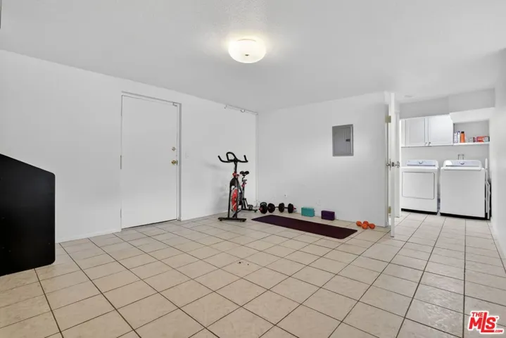 8611 Burton Way 4, Los Angeles, California 90048