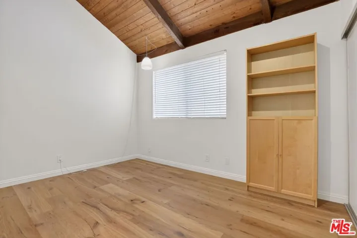 8611 Burton Way 4, Los Angeles, California 90048