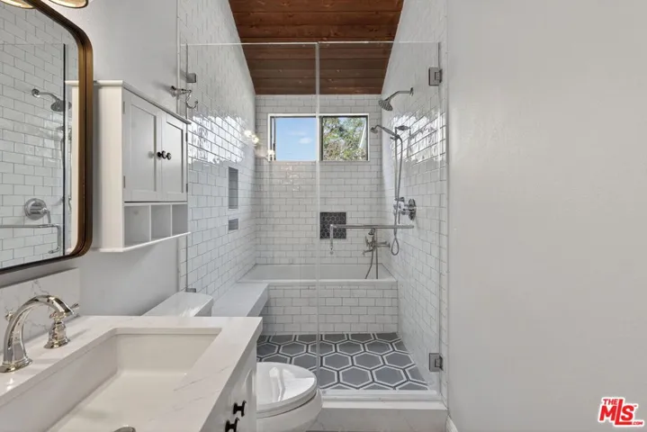 8611 Burton Way 4, Los Angeles, California 90048