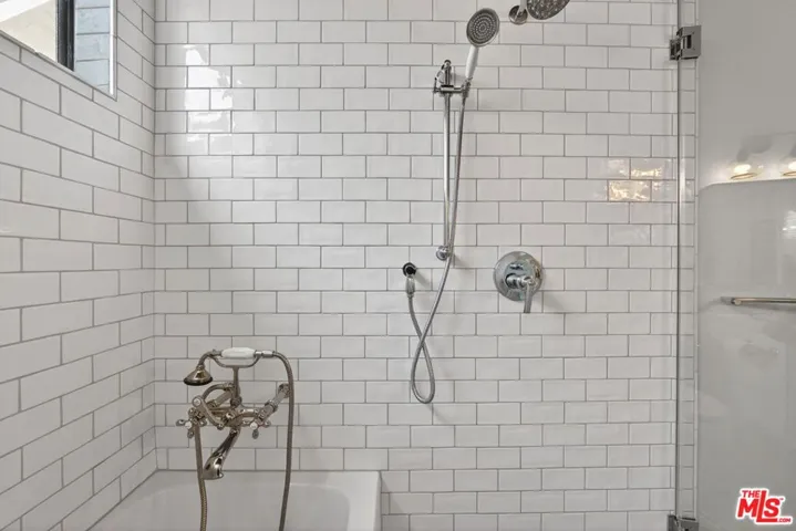8611 Burton Way 4, Los Angeles, California 90048