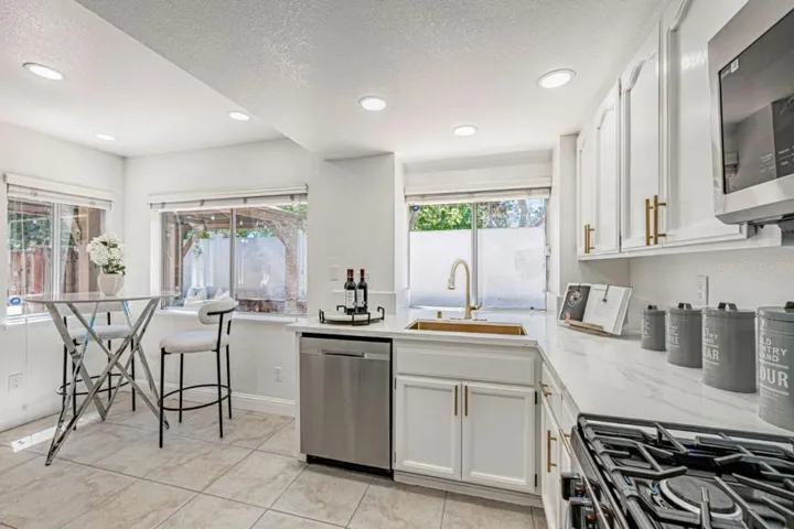 1101 Clifford Lane, Milpitas, California 95035