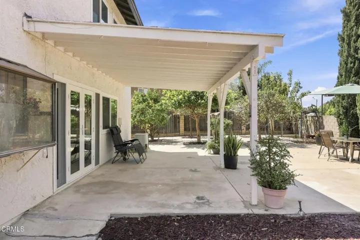 47-web-or-mls-1935 El Rancho Dr-12
