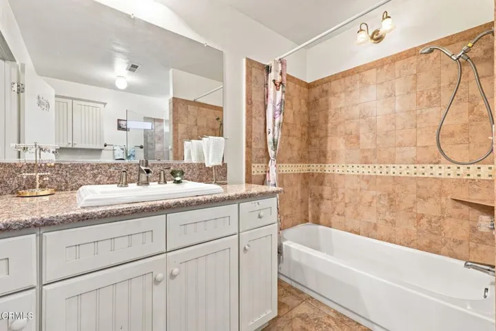 42-web-or-mls-1935 El Rancho Dr-9