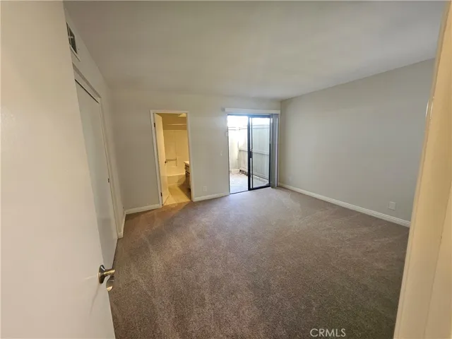 2336 Elden Avenue M, Costa Mesa, California 92627