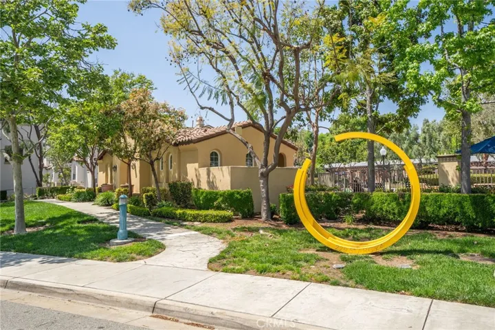 704 W 1st Street, Claremont, California 91711