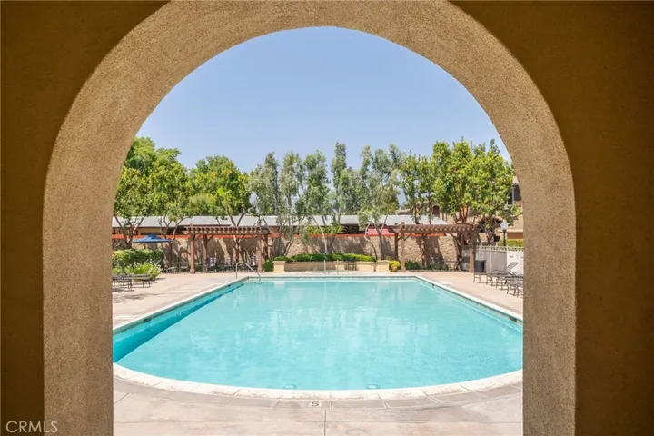 704 W 1st Street, Claremont, California 91711
