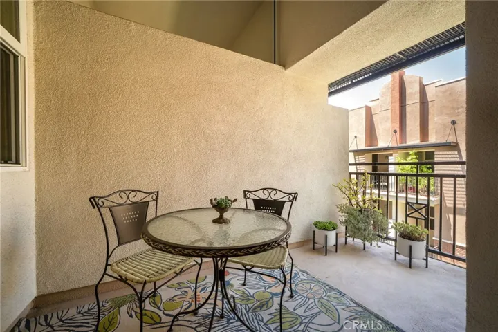 704 W 1st Street, Claremont, California 91711
