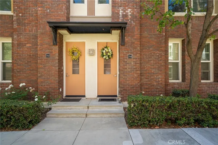 704 W 1st Street, Claremont, California 91711