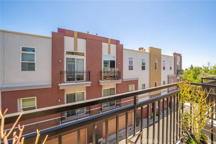 704 W 1st Street, Claremont, California 91711