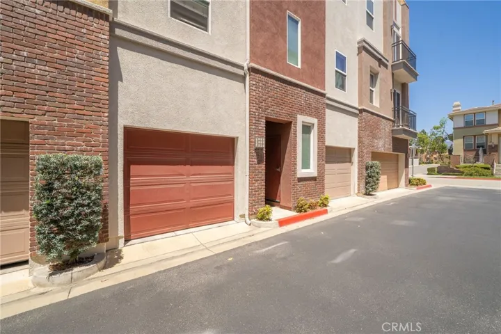 704 W 1st Street, Claremont, California 91711