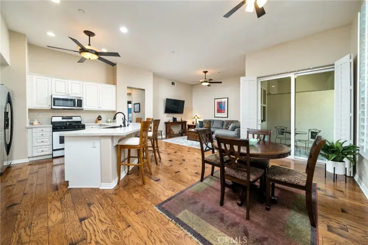 704 W 1st Street, Claremont, California 91711