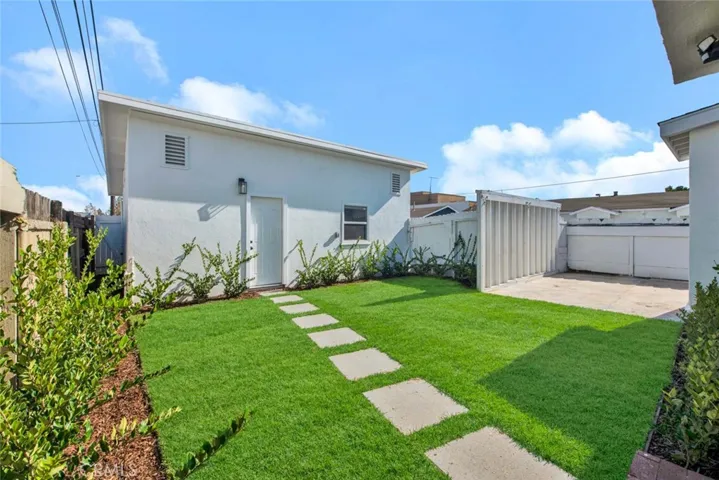 2034 Charle A, Costa Mesa, California 92627