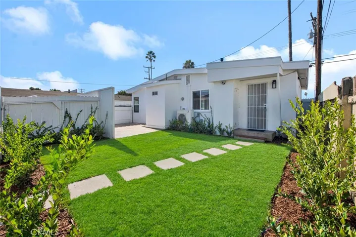 2034 Charle A, Costa Mesa, California 92627