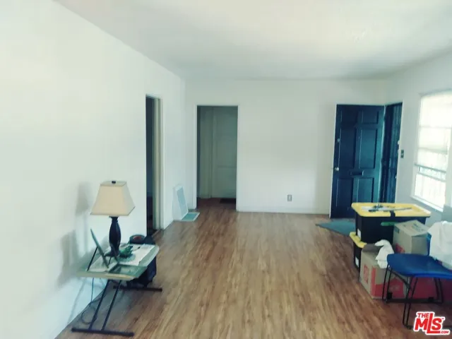 413 N Broadacres Avenue, Compton, California 90220