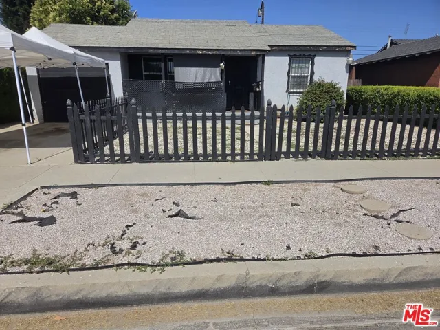413 N Broadacres Avenue, Compton, California 90220