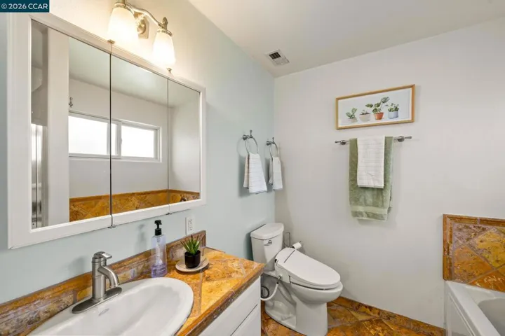 1361 La Vista Ave, Concord, California 94521
