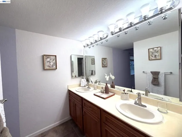 11651 Rolling Hills Pl, Dublin, California 94568