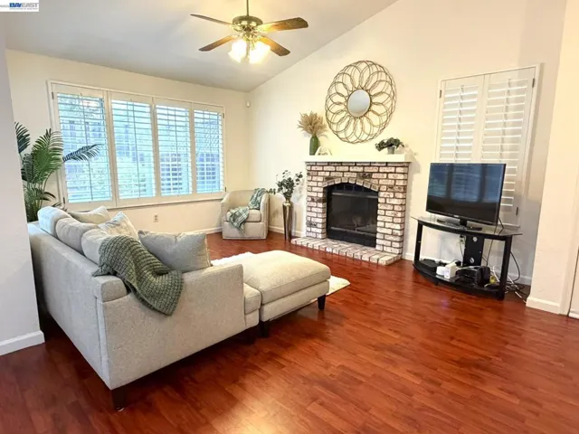 11651 Rolling Hills Pl, Dublin, California 94568