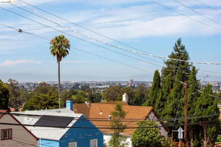 8342 Ney Avenue, Oakland, California 94605