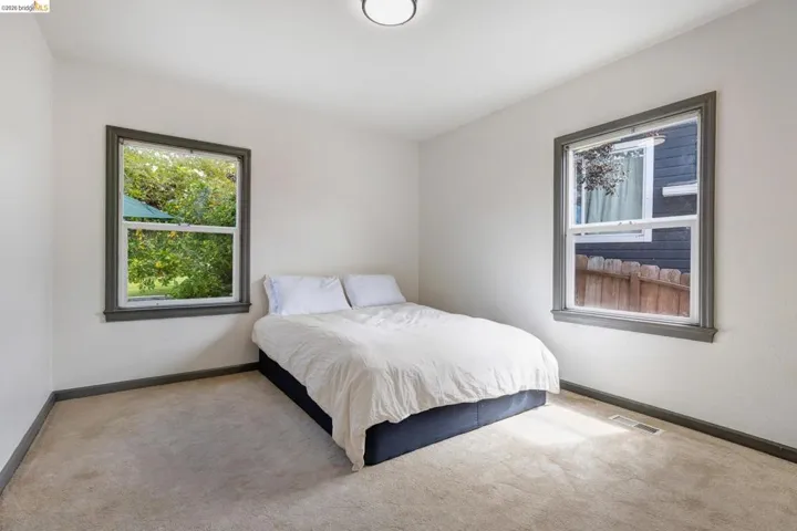 8342 Ney Avenue, Oakland, California 94605