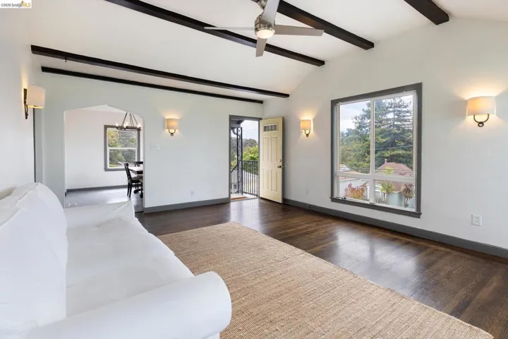 8342 Ney Avenue, Oakland, California 94605