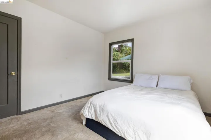 8342 Ney Avenue, Oakland, California 94605