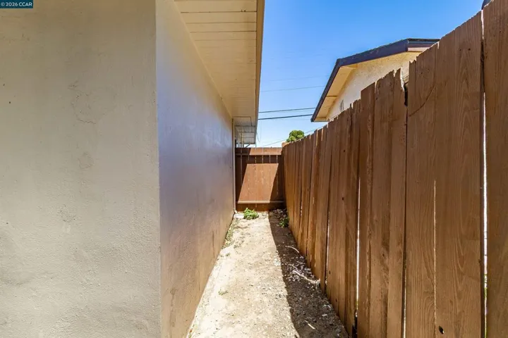 61 Inlet Dr, Bay Point, California 94565