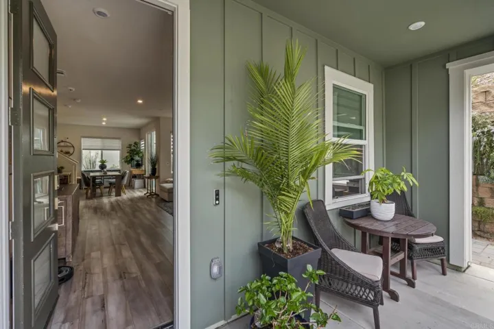 1513 Meriwood Way, Vista, California 92083