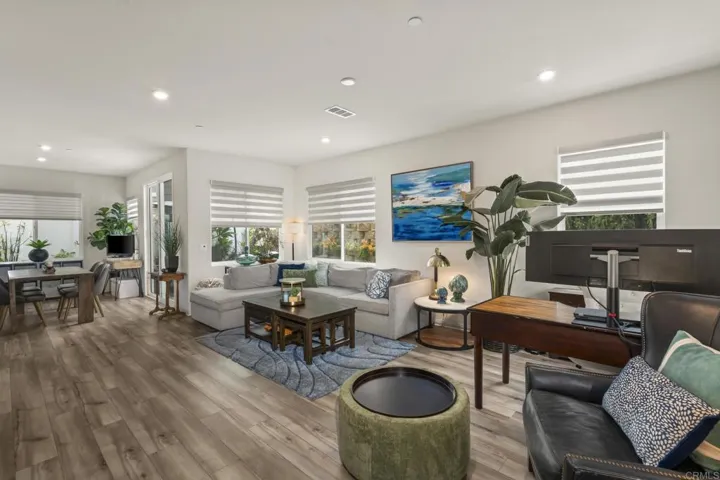 1513 Meriwood Way, Vista, California 92083