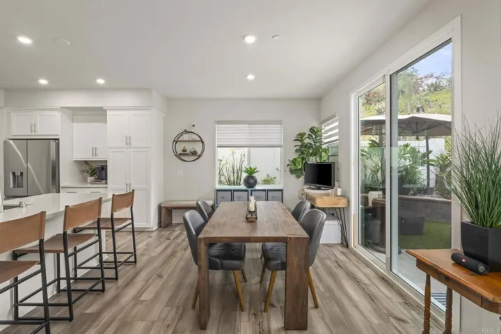 1513 Meriwood Way, Vista, California 92083