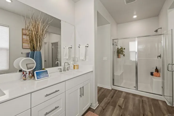 1513 Meriwood Way, Vista, California 92083