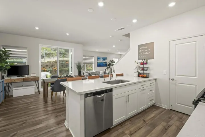 1513 Meriwood Way, Vista, California 92083