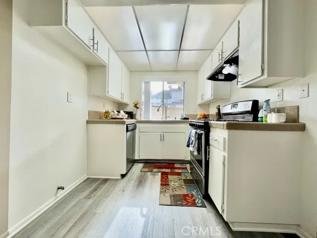 17171 Elm A, Huntington Beach, California 92647