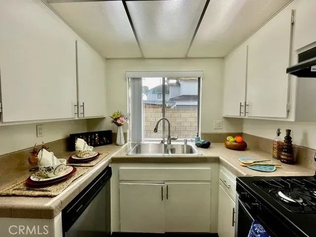 17171 Elm A, Huntington Beach, California 92647
