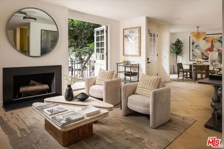 1140 Chelsea Avenue A, Santa Monica, California 90403