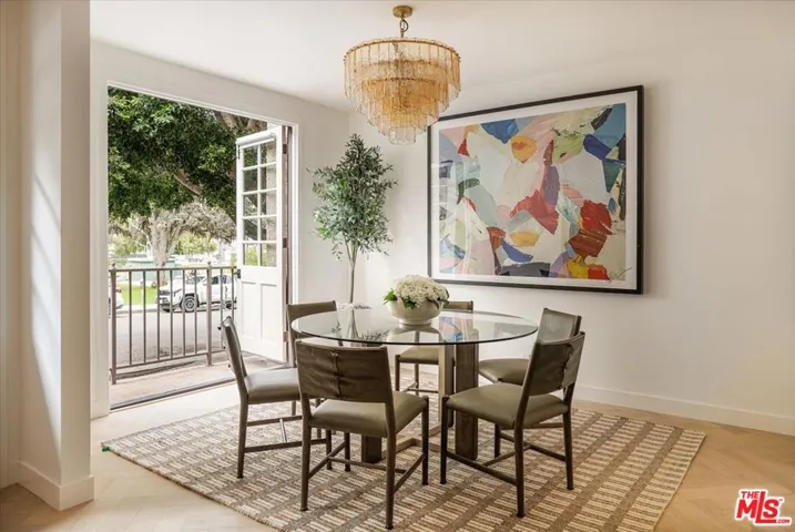 1140 Chelsea Avenue A, Santa Monica, California 90403