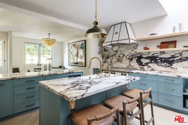 1140 Chelsea Avenue A, Santa Monica, California 90403