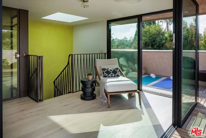 1140 Chelsea Avenue A, Santa Monica, California 90403