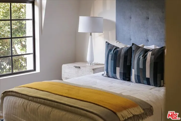1140 Chelsea Avenue A, Santa Monica, California 90403