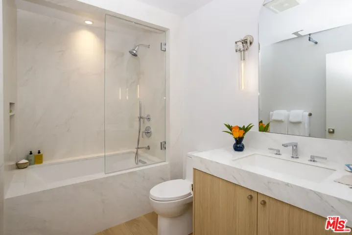 4115 Glencoe Avenue 414, Marina Del Rey, California 90292