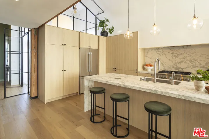 4115 Glencoe Avenue 414, Marina Del Rey, California 90292