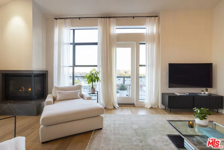 4115 Glencoe Avenue 414, Marina Del Rey, California 90292